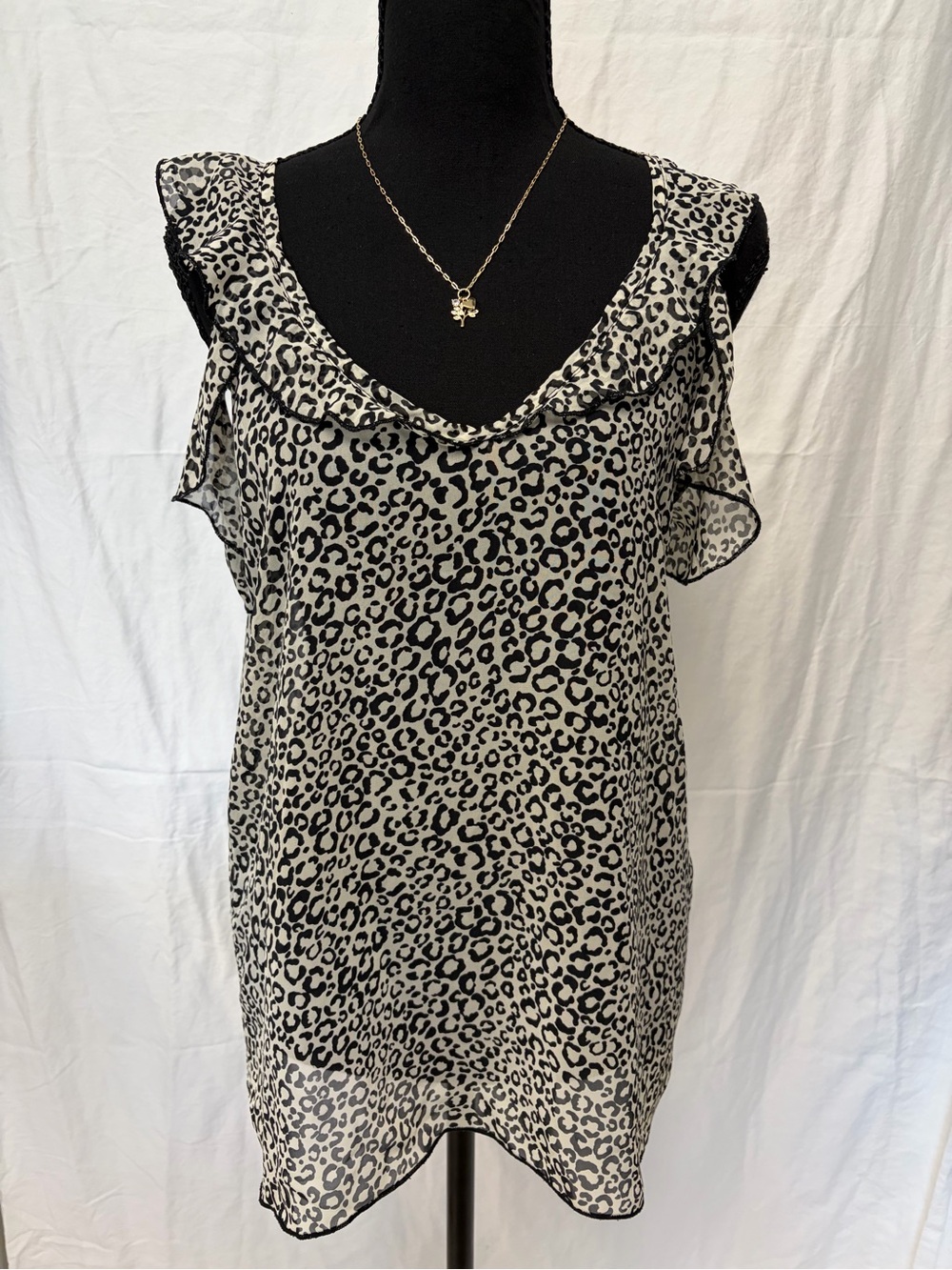 buttons Black and White Leopard Ruffle-Trim Camisole